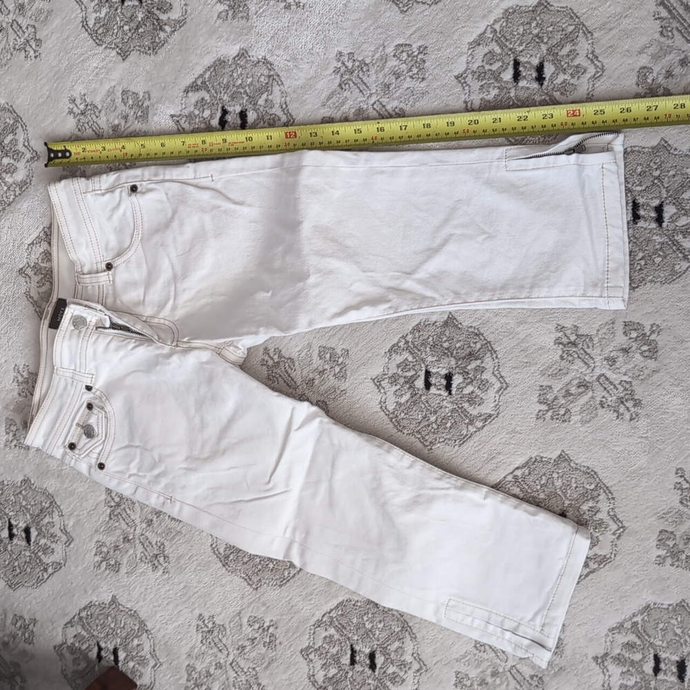 Sz 2(32) MEXX Capris white Jeans - Women’s